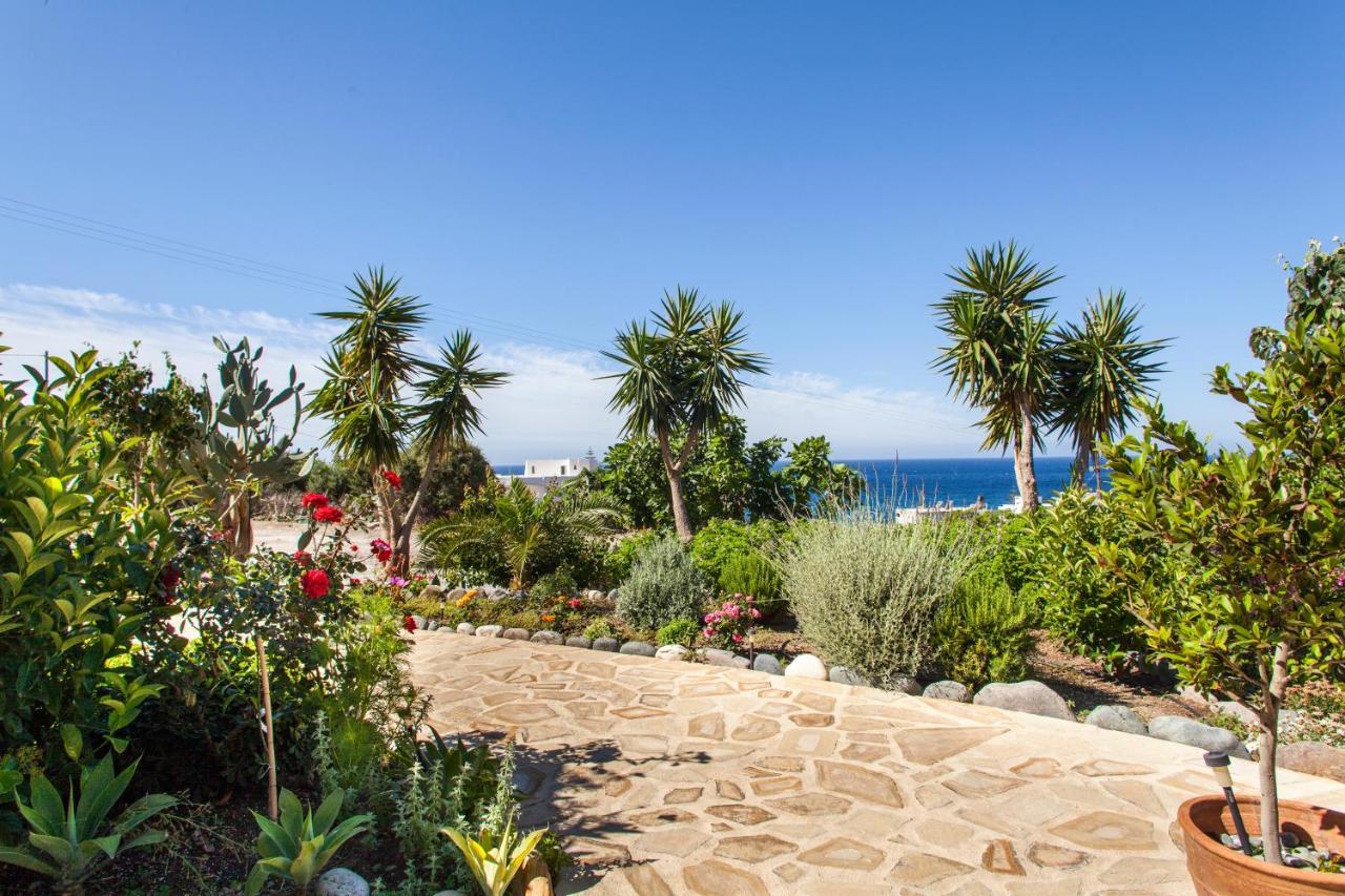 Mythos Suites Diskos Lentas Bagian luar foto
