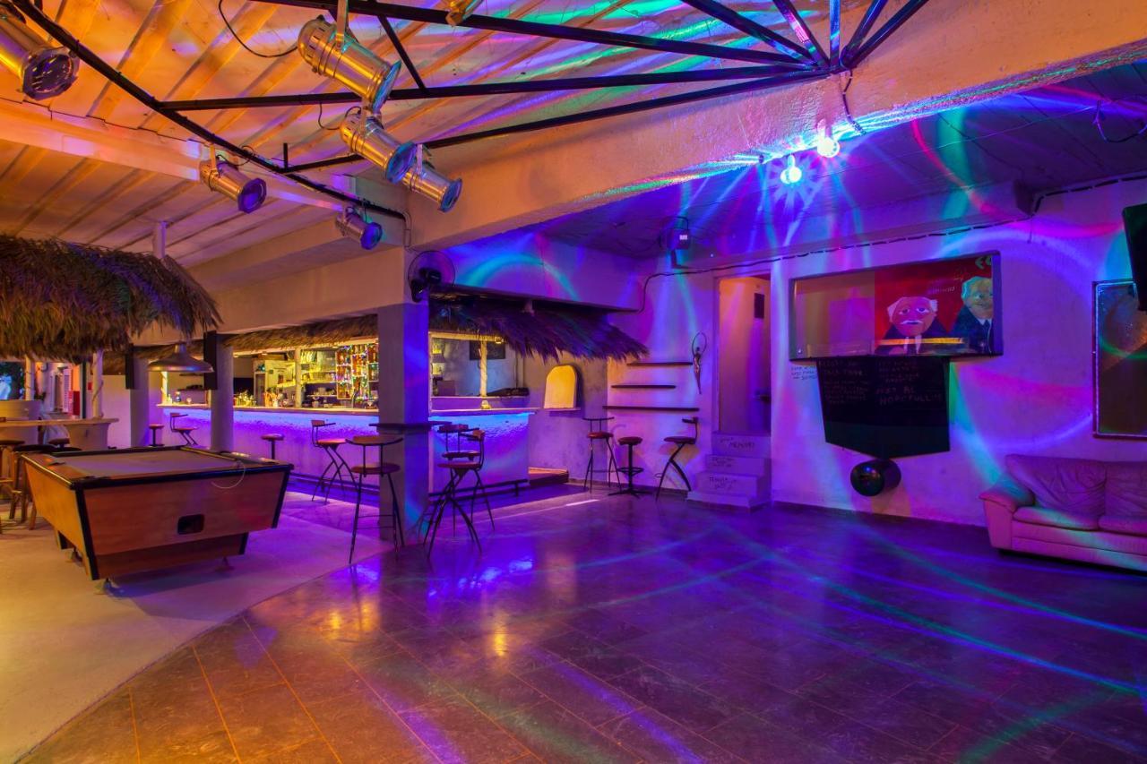 Mythos Suites Diskos Lentas Bagian luar foto