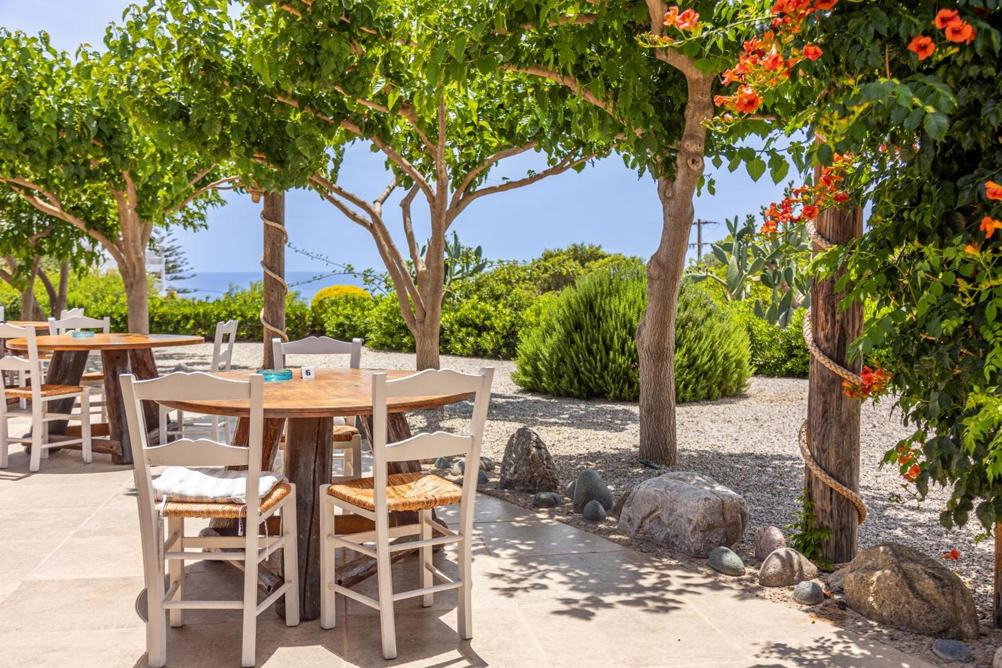 Mythos Suites Diskos Lentas Bagian luar foto